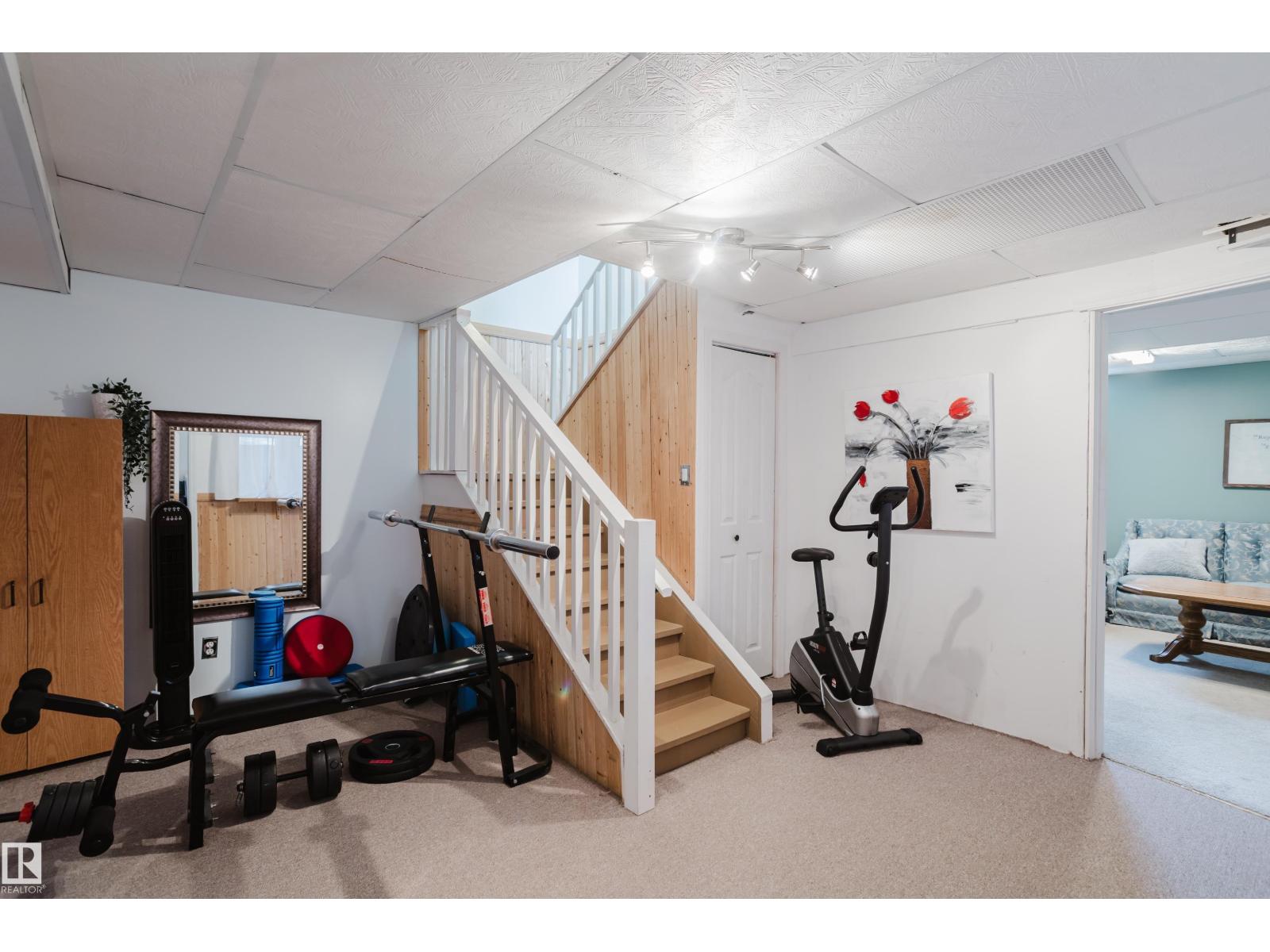 115 West Liberty CR — photo 53