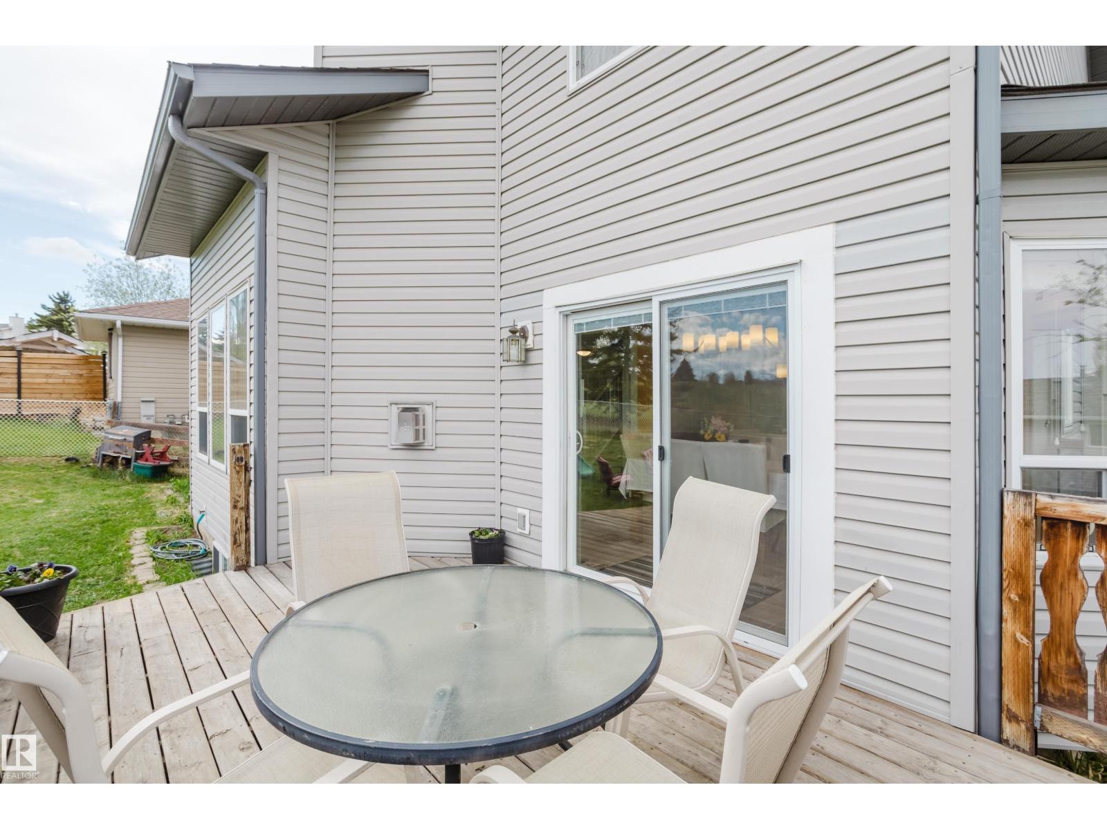 115 West Liberty CR — photo 66