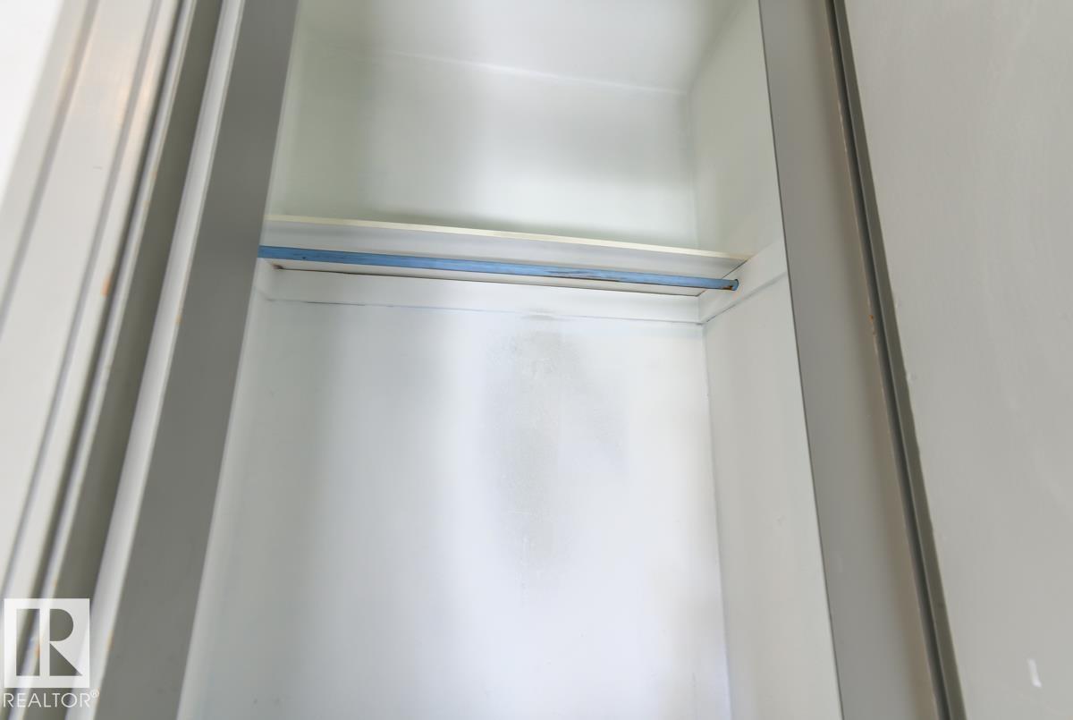 9602 90 ST NW, Edmonton