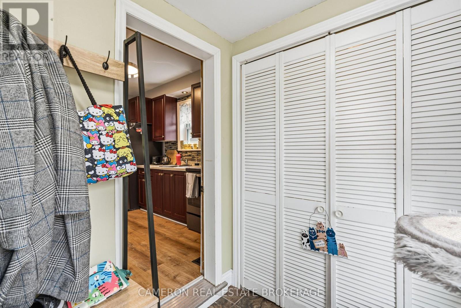 537 GLOUCESTER STREET N - 11