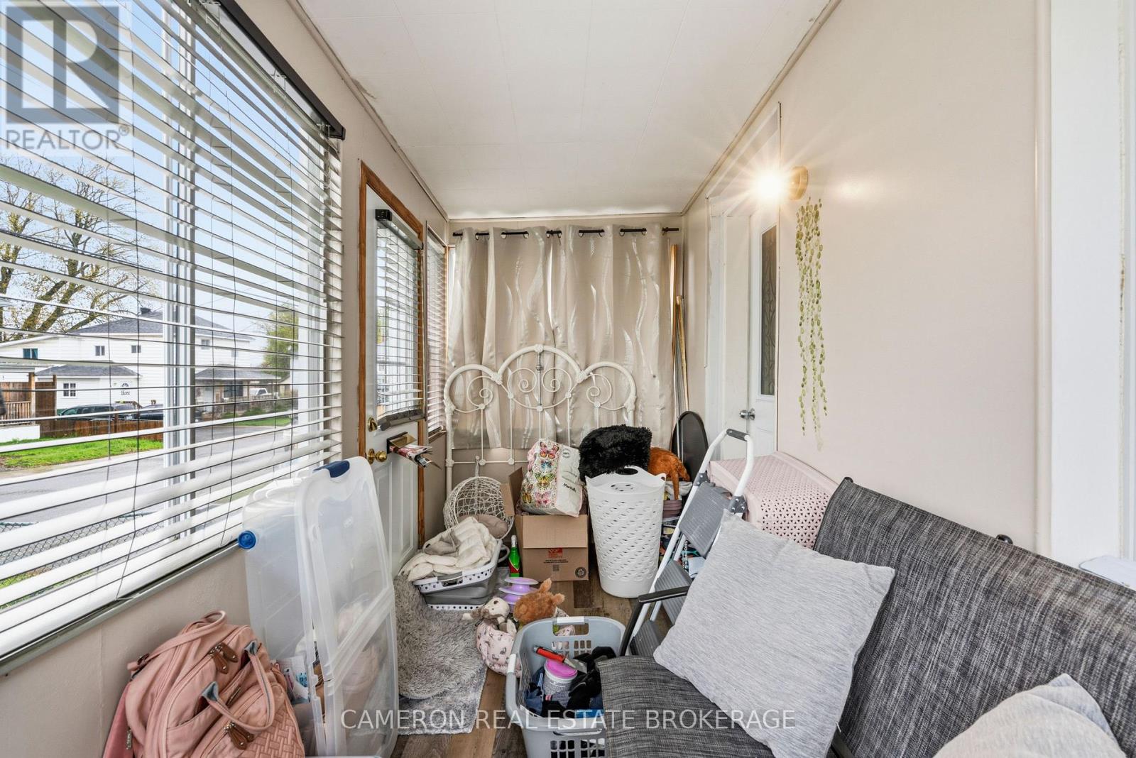 537 GLOUCESTER STREET N - 23
