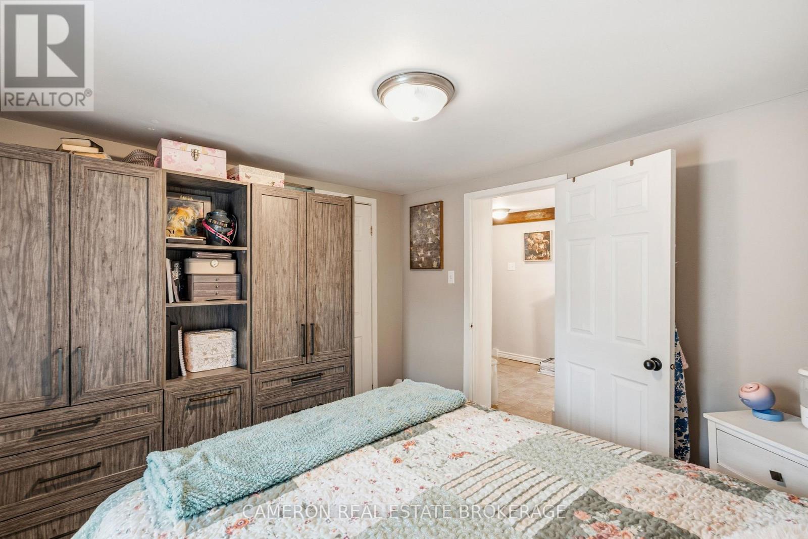 537 GLOUCESTER STREET N - 28