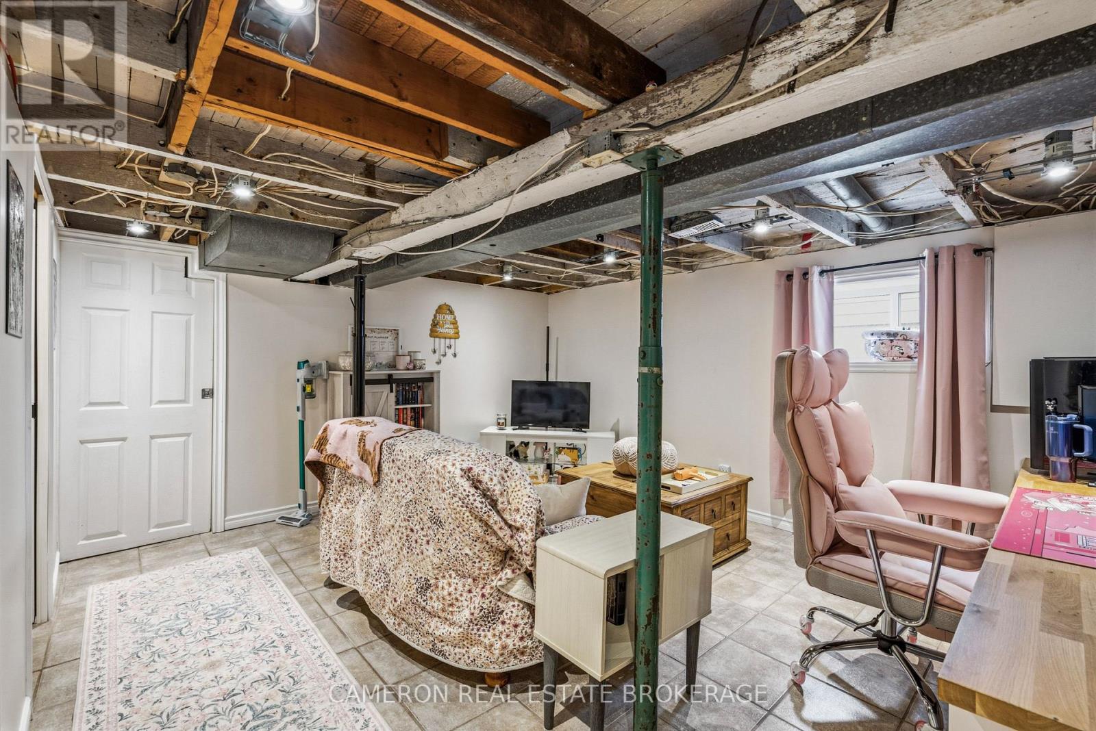 537 GLOUCESTER STREET N - 34
