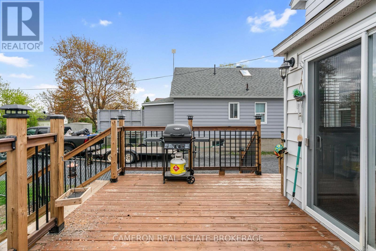 537 GLOUCESTER STREET N - 9