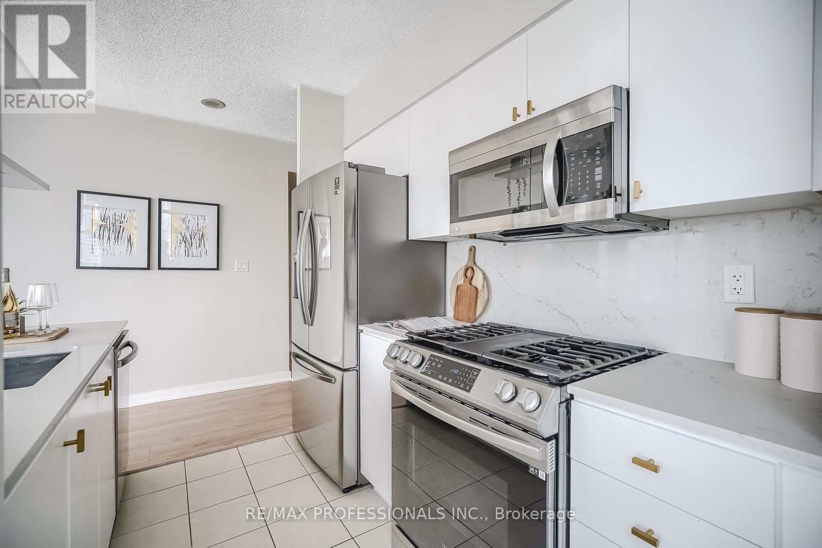 #1708 3 NAVY WHARF COURT - 17
