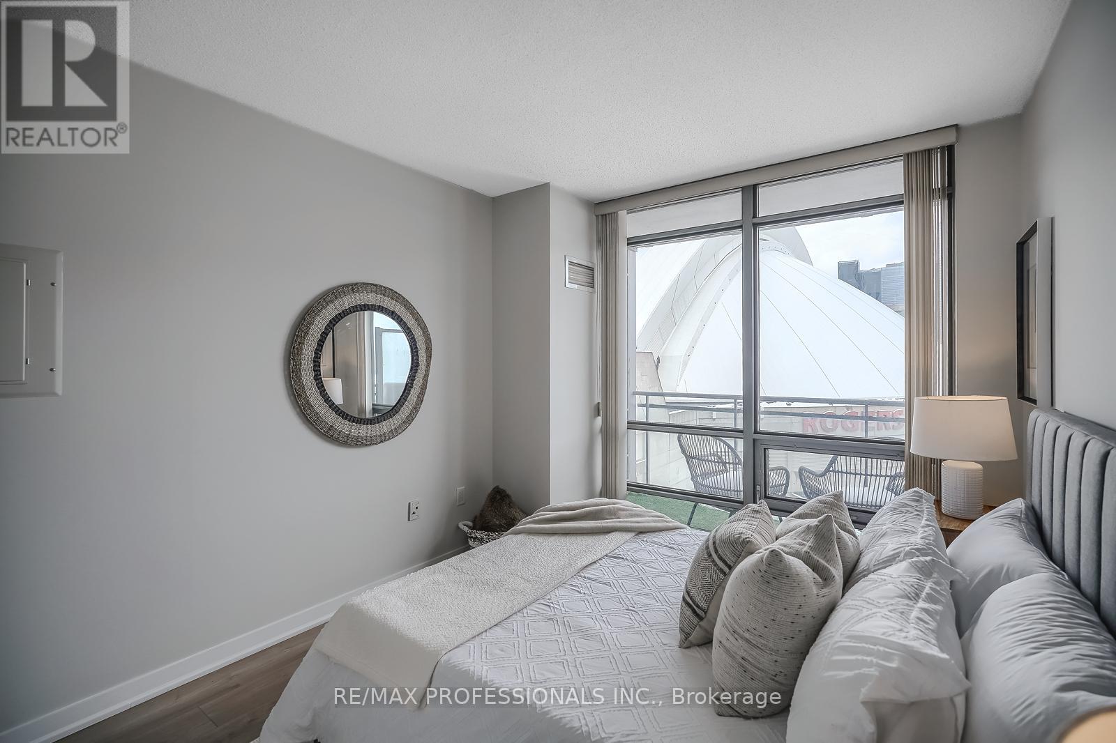 #1708 3 NAVY WHARF COURT - 22