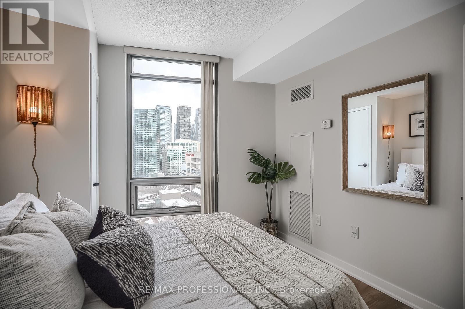 #1708 3 NAVY WHARF COURT - 27