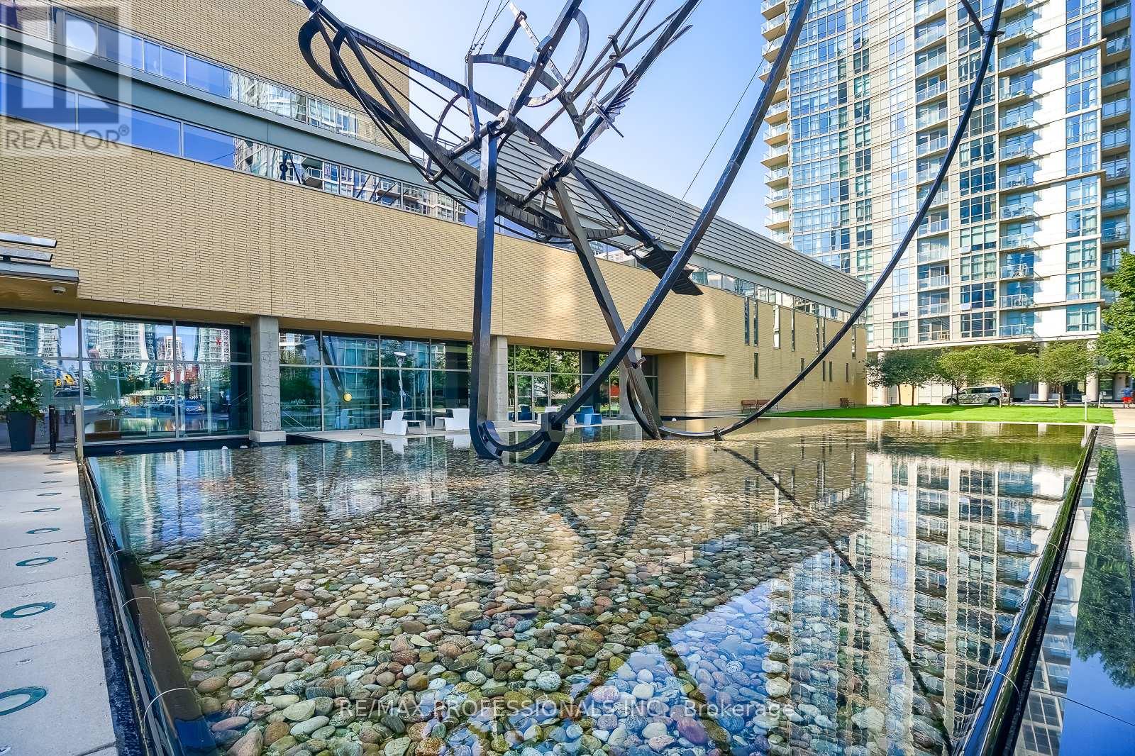 #1708 3 NAVY WHARF COURT - 34