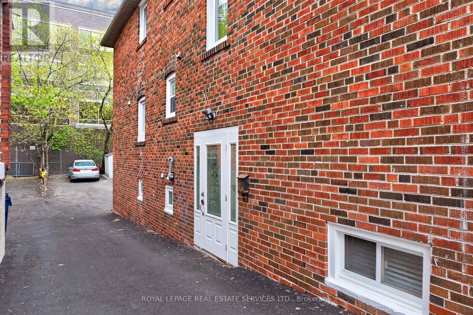 25 LORINDALE AVENUE - 38