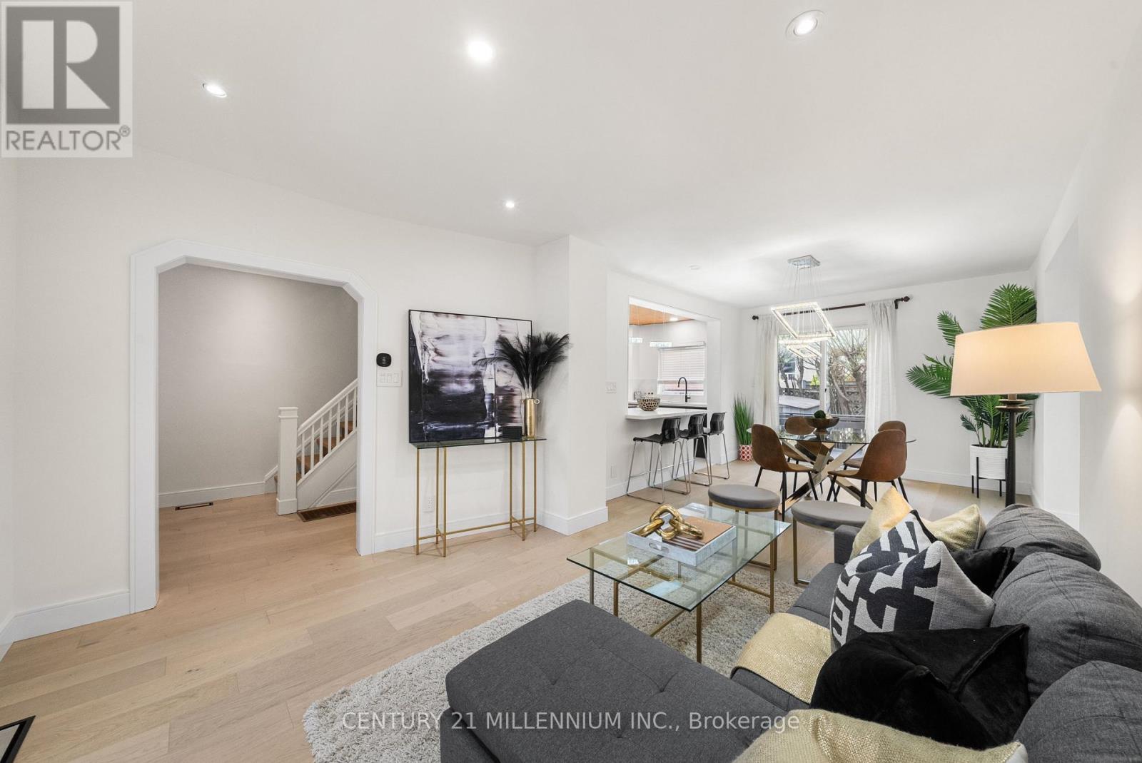134 HELENDALE AVENUE - 13