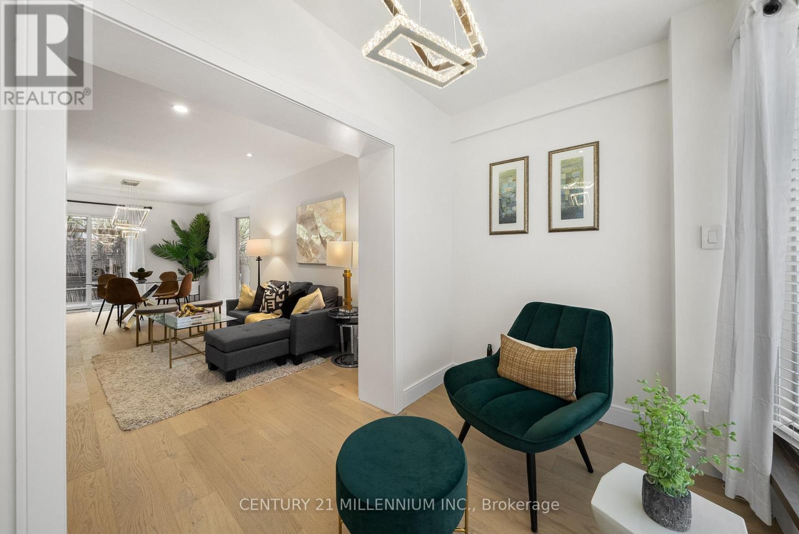 134 HELENDALE AVENUE - 19