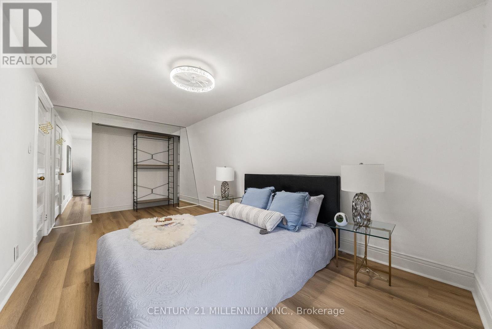 134 HELENDALE AVENUE - 28