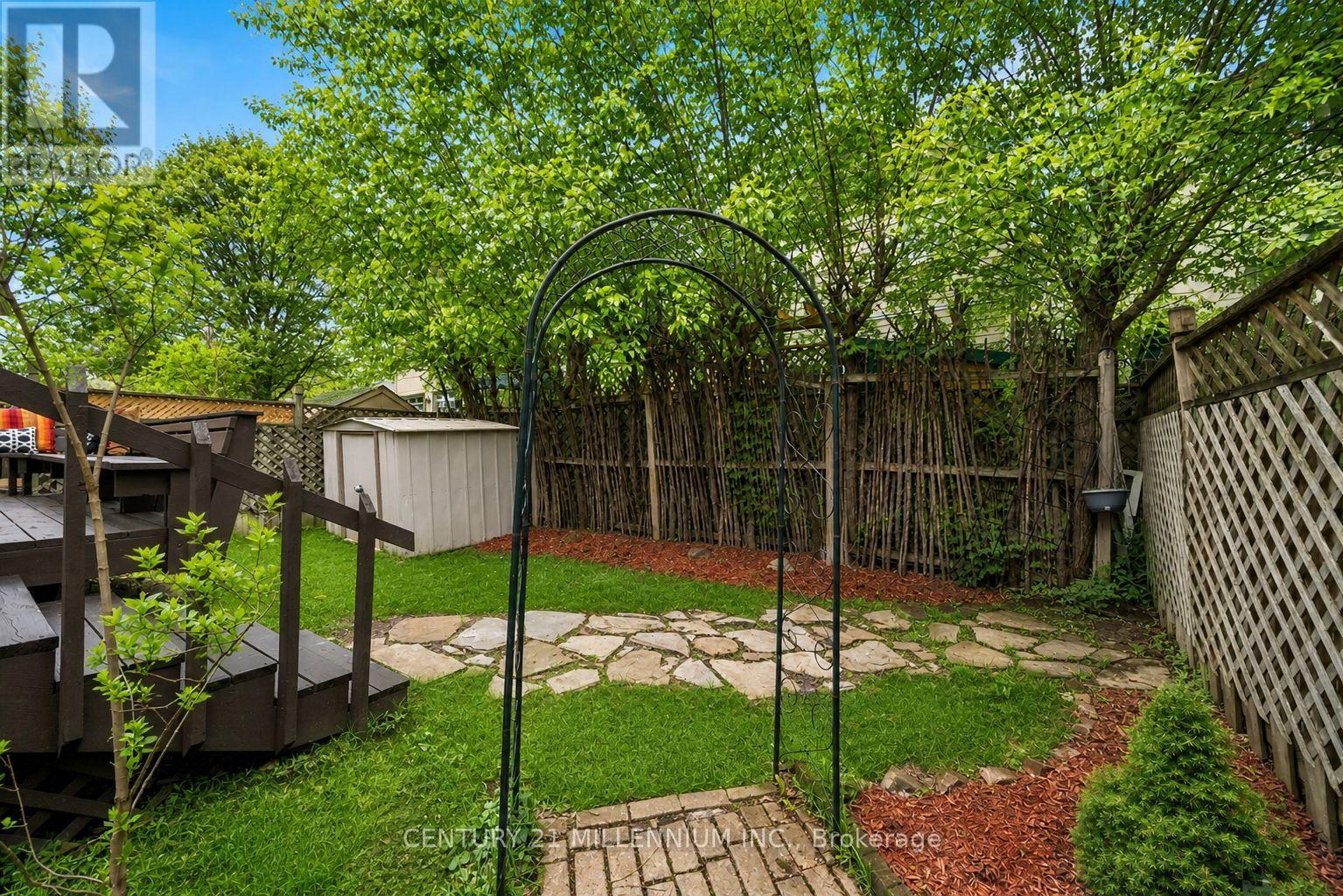 134 HELENDALE AVENUE - 30