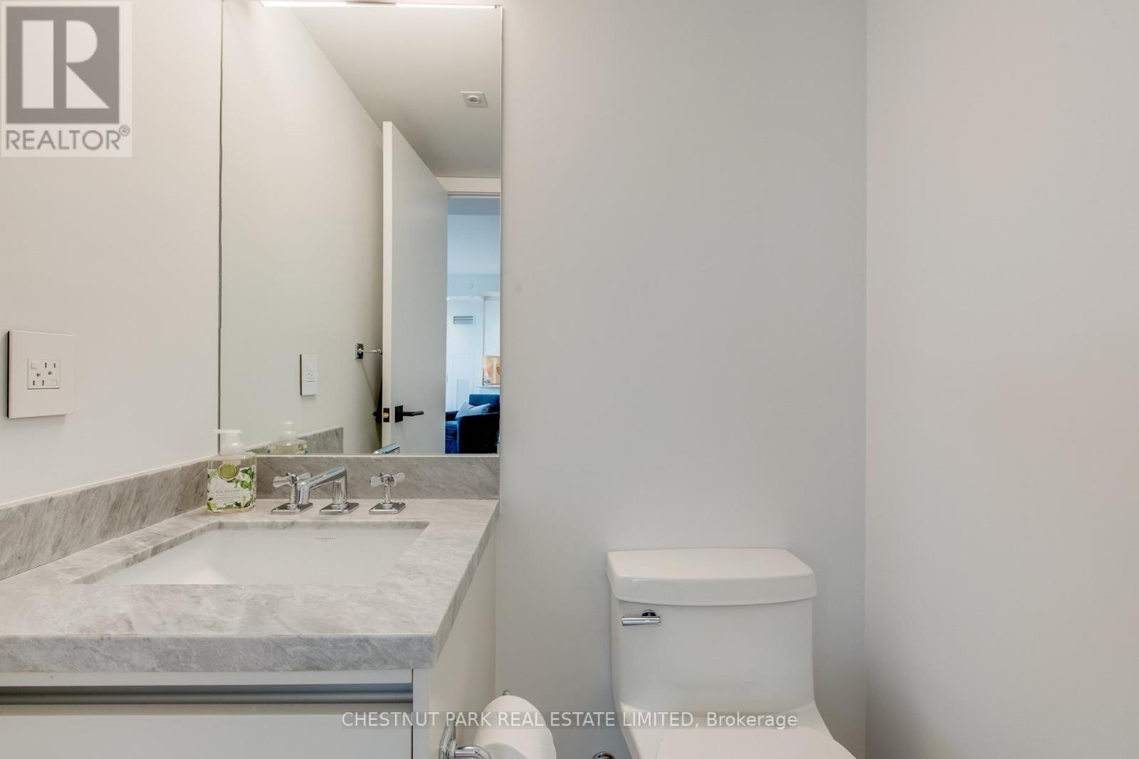 #2703 200 CUMBERLAND STREET - 13