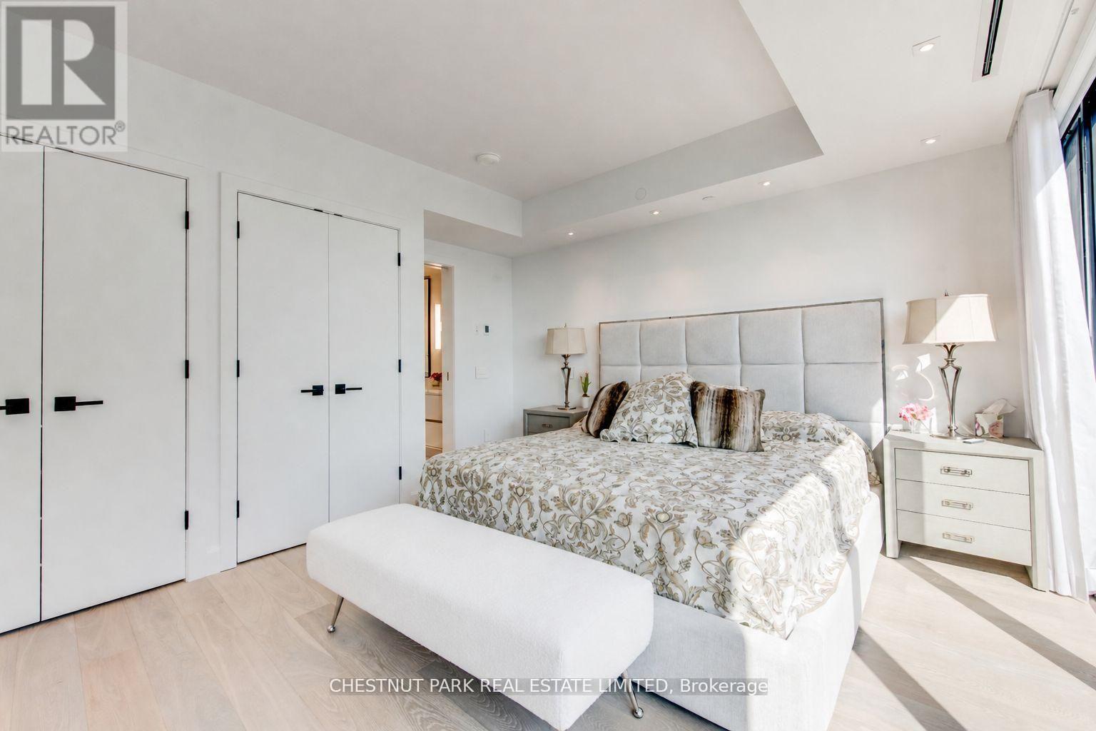 #2703 200 CUMBERLAND STREET - 14