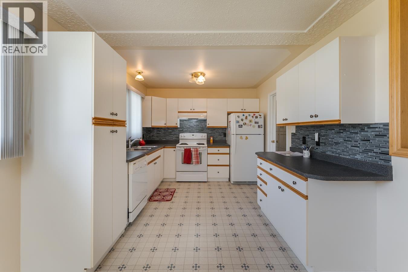 2247 SHAMROCK ROAD - 6