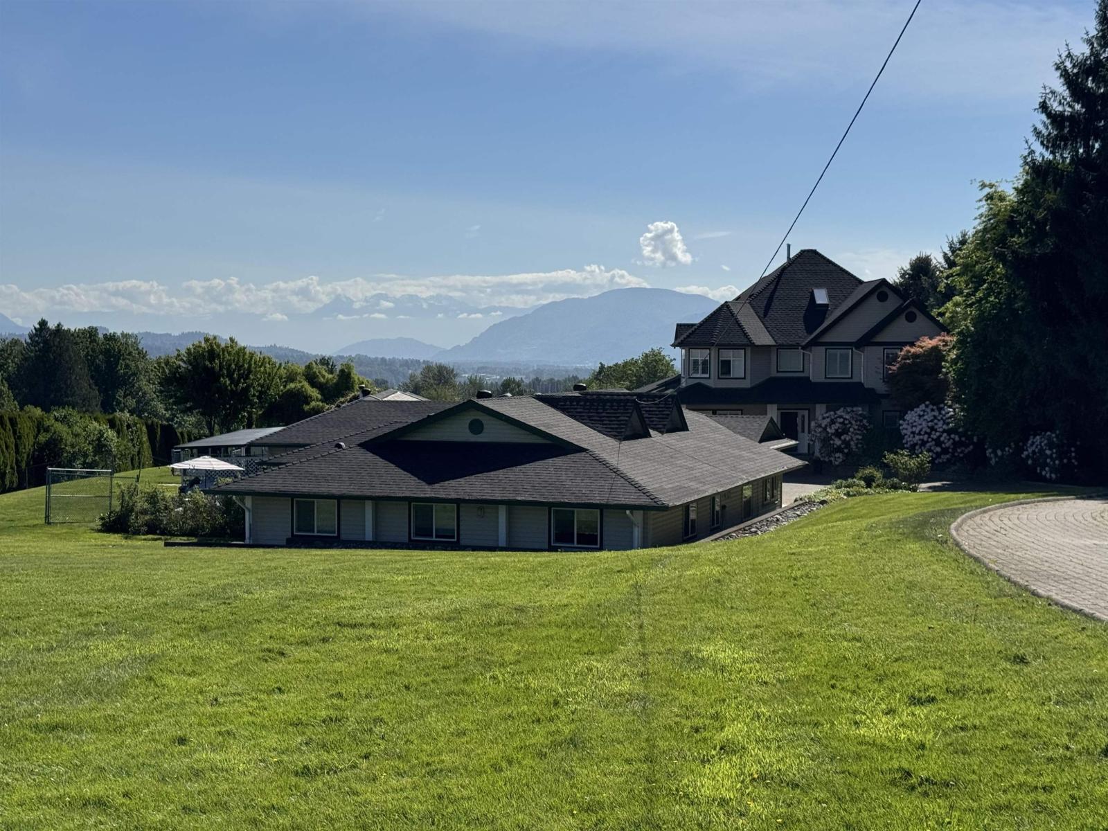 7064 SATCHELL STREET, Abbotsford