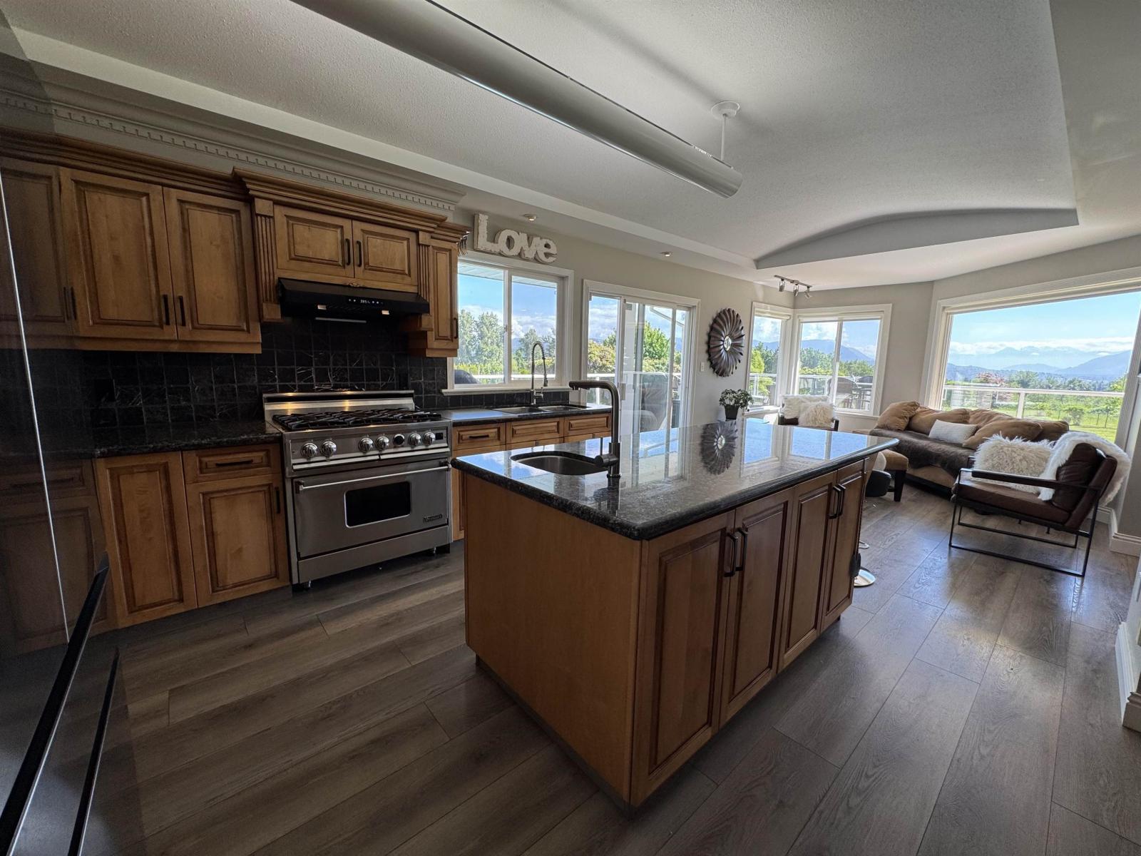 7064 SATCHELL STREET, Abbotsford