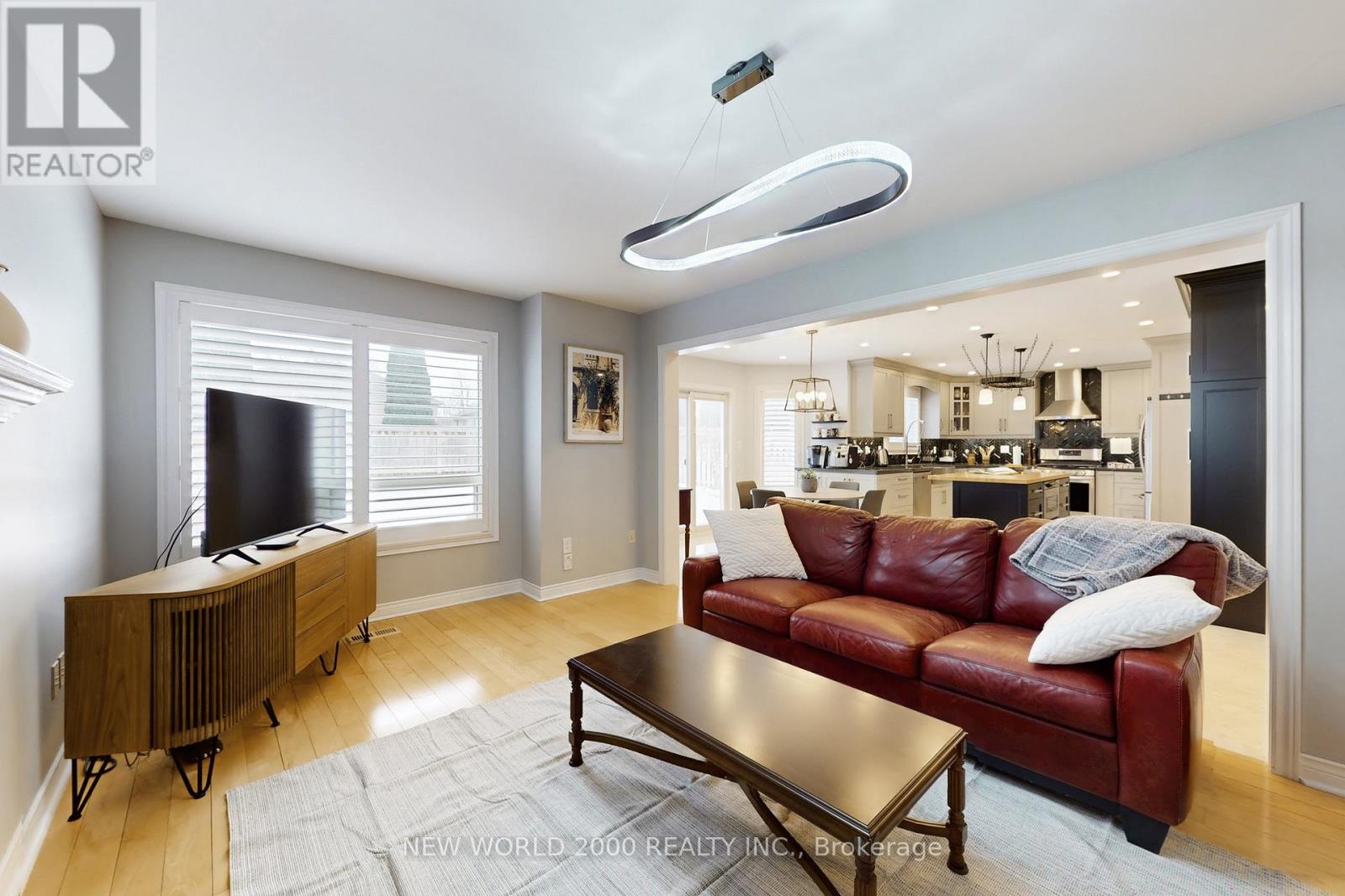 7 FINNEGAN PLACE - 9