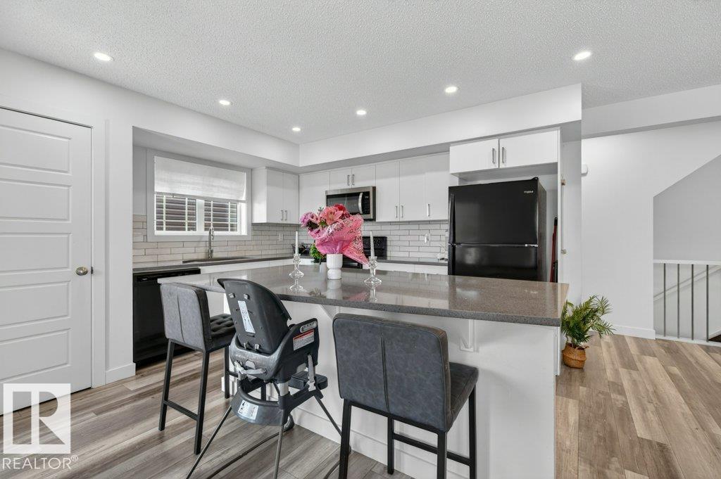 20315 16 AV NW, Edmonton