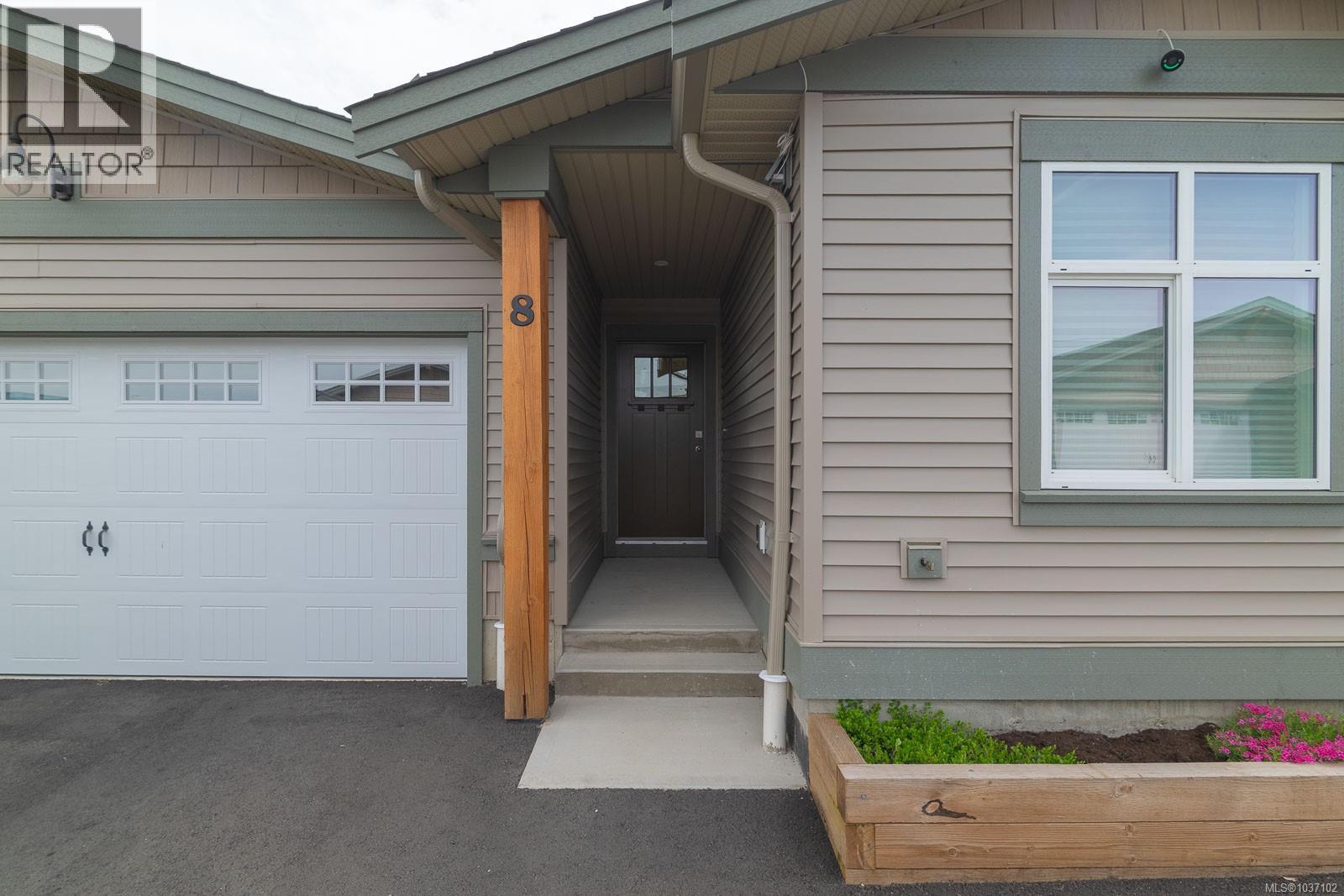 #8 3774 12th Ave - 5