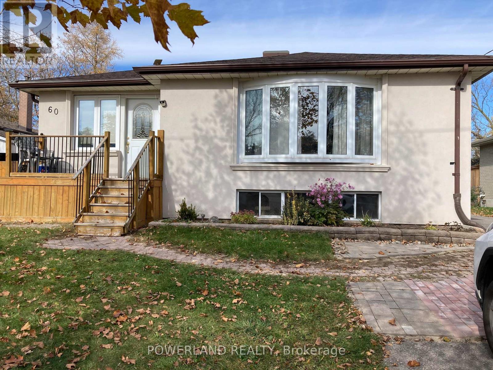 Listing photo of MAIN - 60 COLLINS CRESCENT