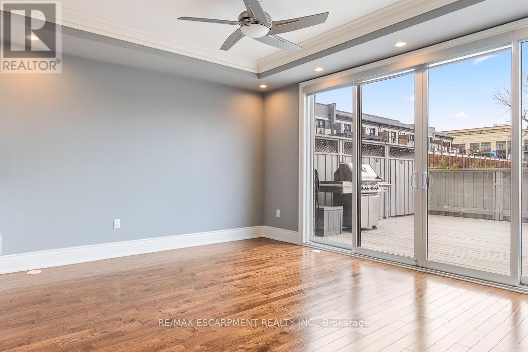 216 REBECCA STREET - 16