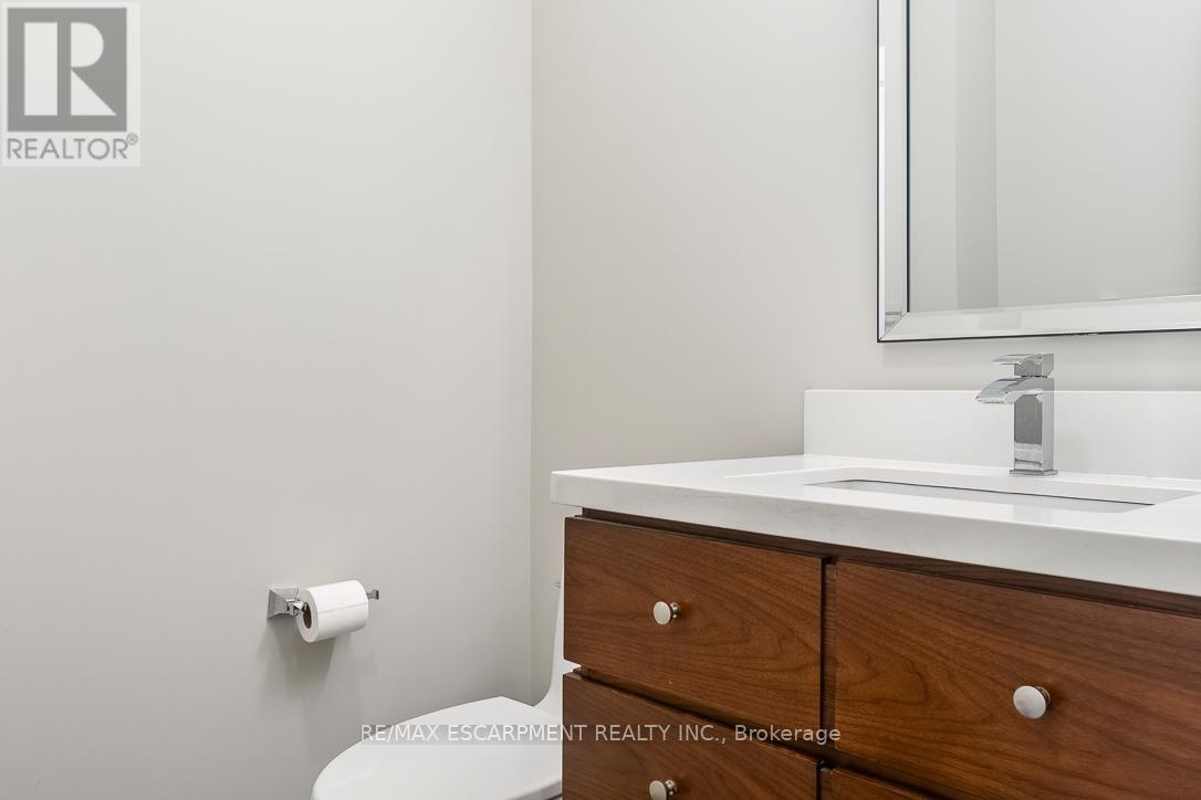 216 REBECCA STREET - 19