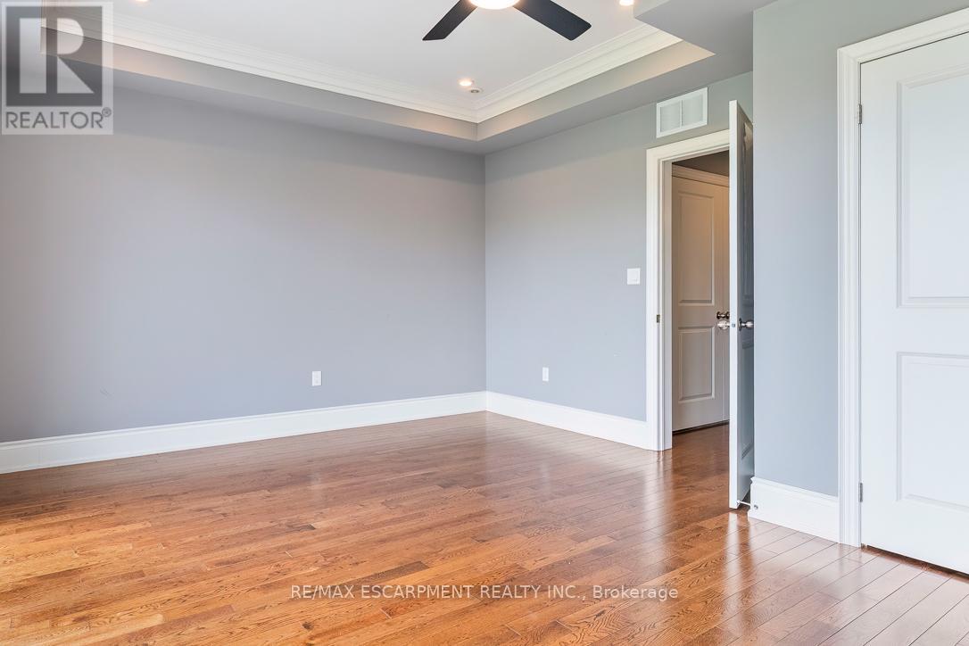 216 REBECCA STREET - 24