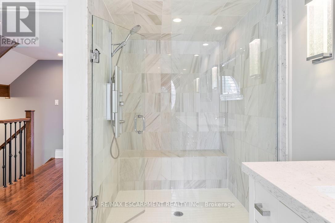 216 REBECCA STREET - 39