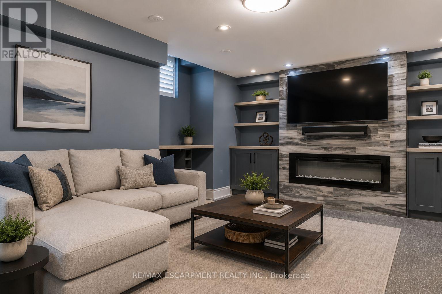 216 REBECCA STREET - 40