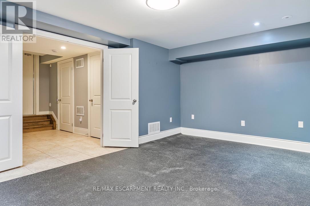 216 REBECCA STREET - 42
