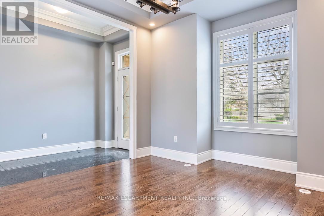 216 REBECCA STREET - 8