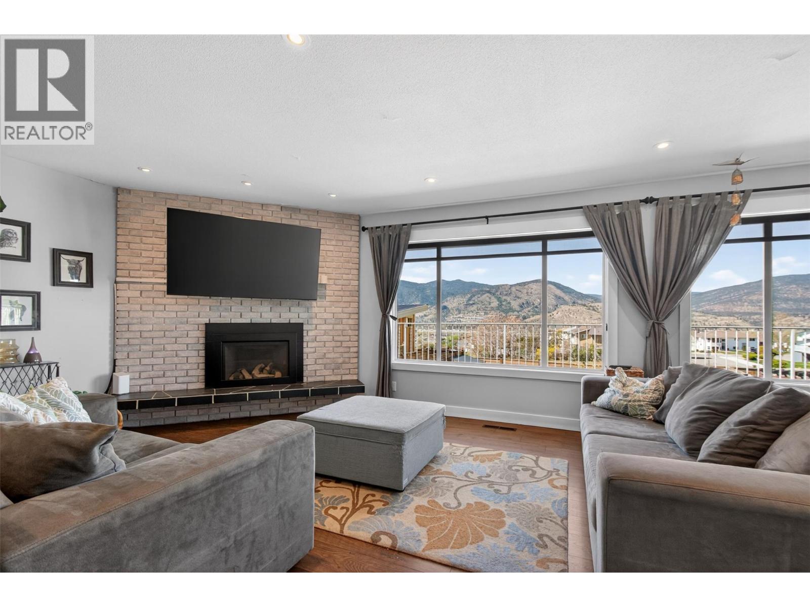 118 Dartmouth Place, Penticton