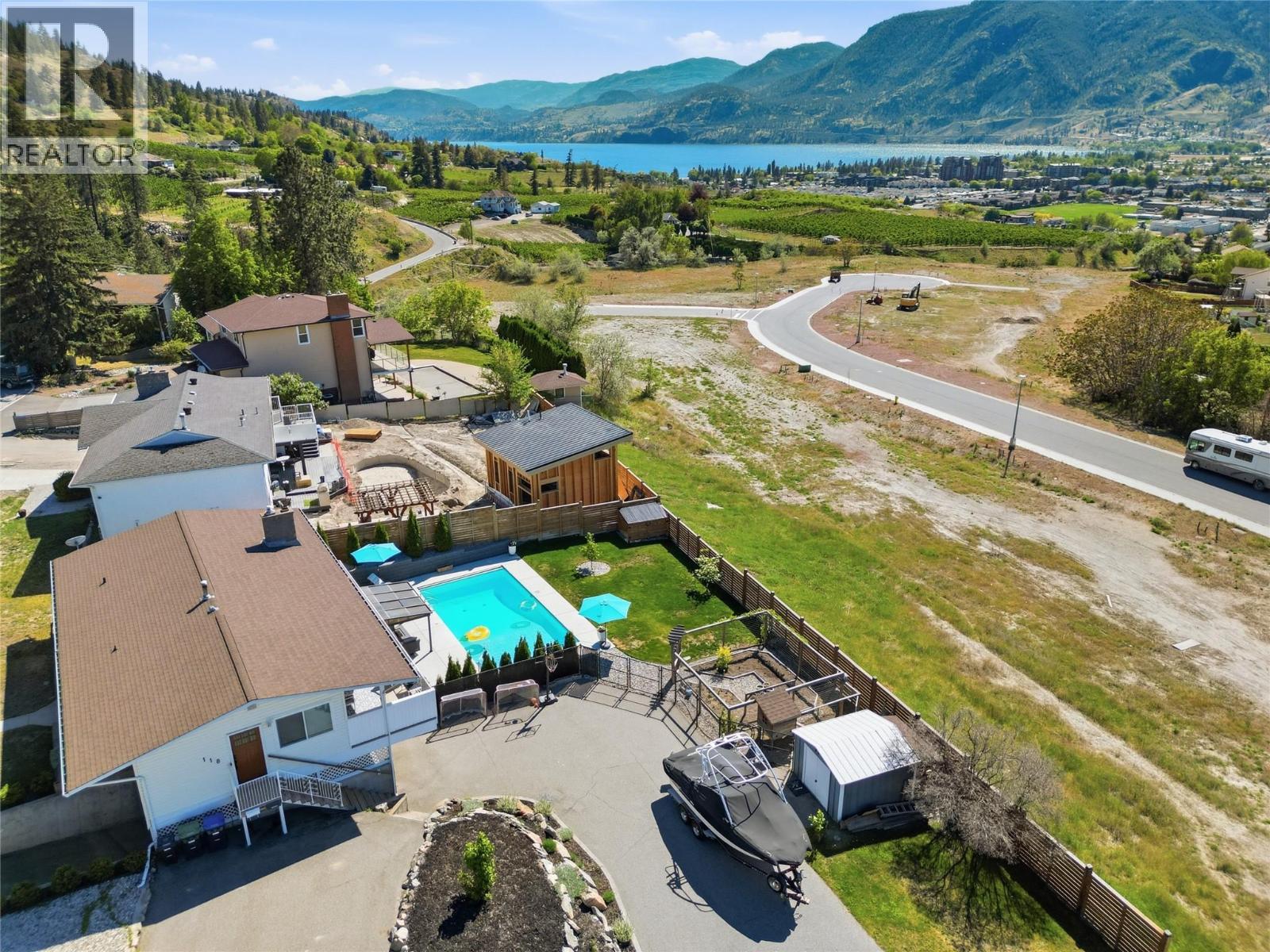 118 Dartmouth Place, Penticton