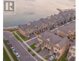 16 PLACE POLONAISE DRIVE