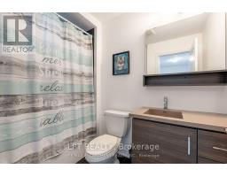 Bedroom 2 - 16 Place Polonaise Drive, Grimsby, ON L3M0H3 Photo 6