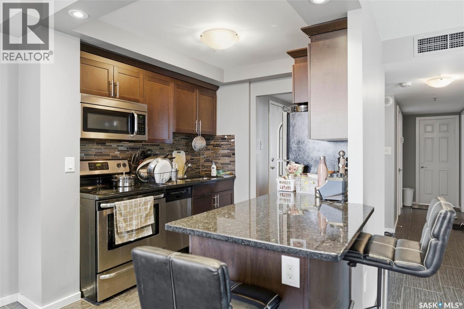 #1102 320 5th AVENUE N - 13