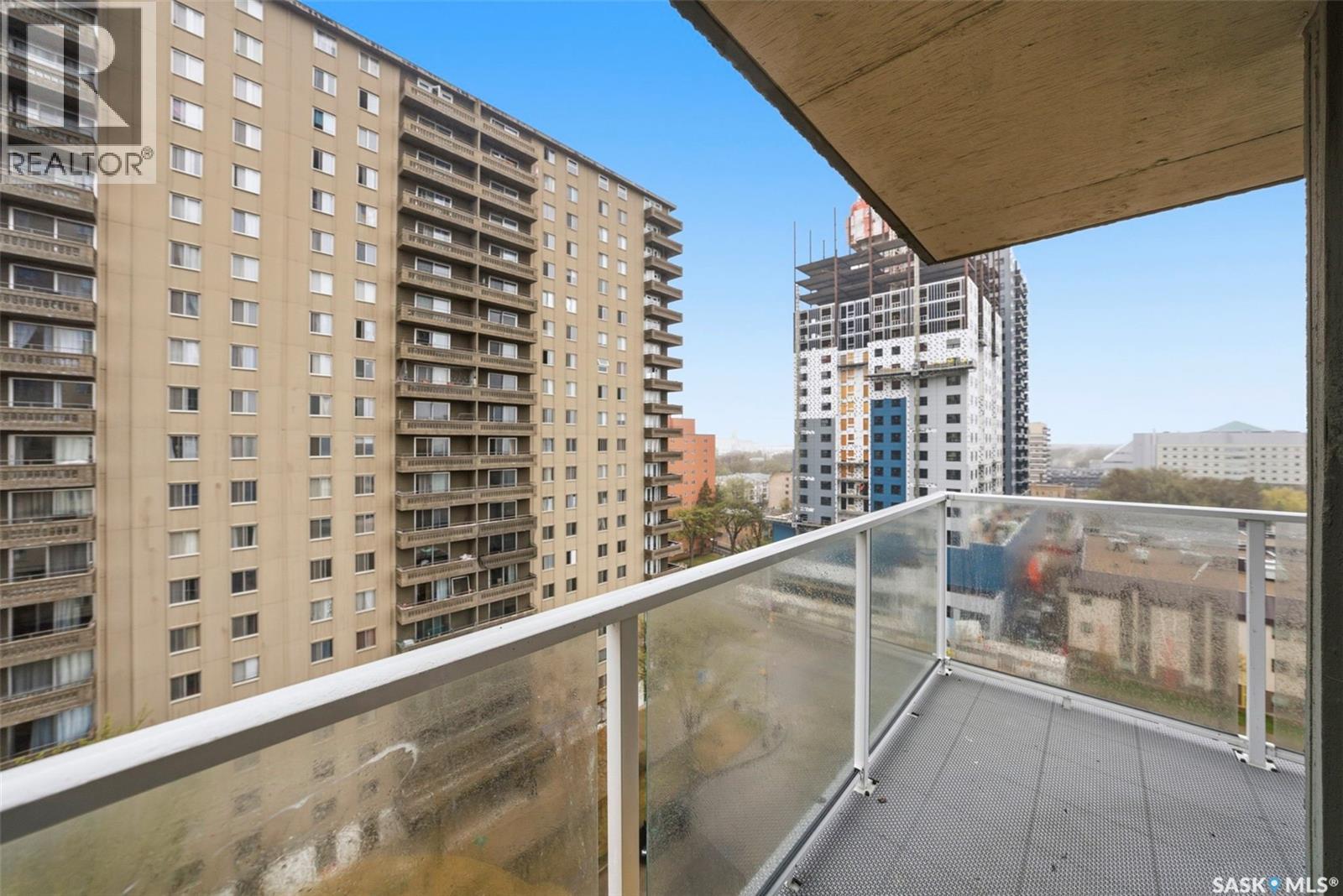 #1102 320 5th AVENUE N - 28