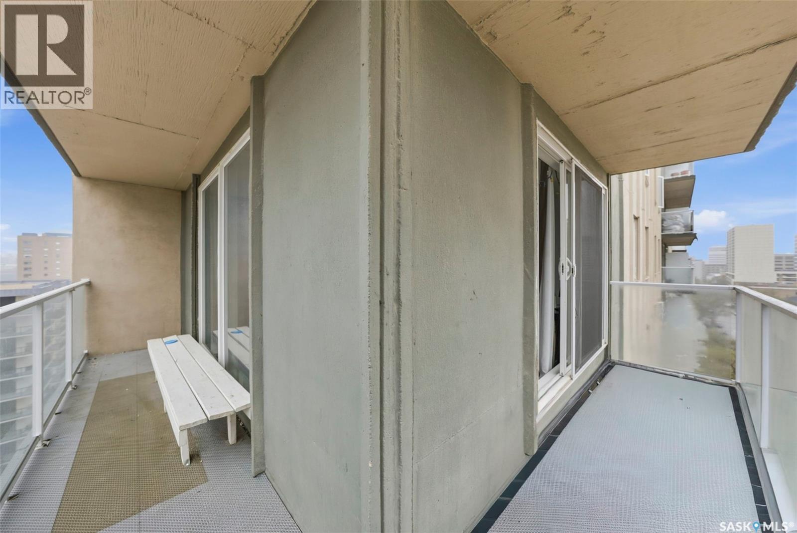 #1102 320 5th AVENUE N - 29