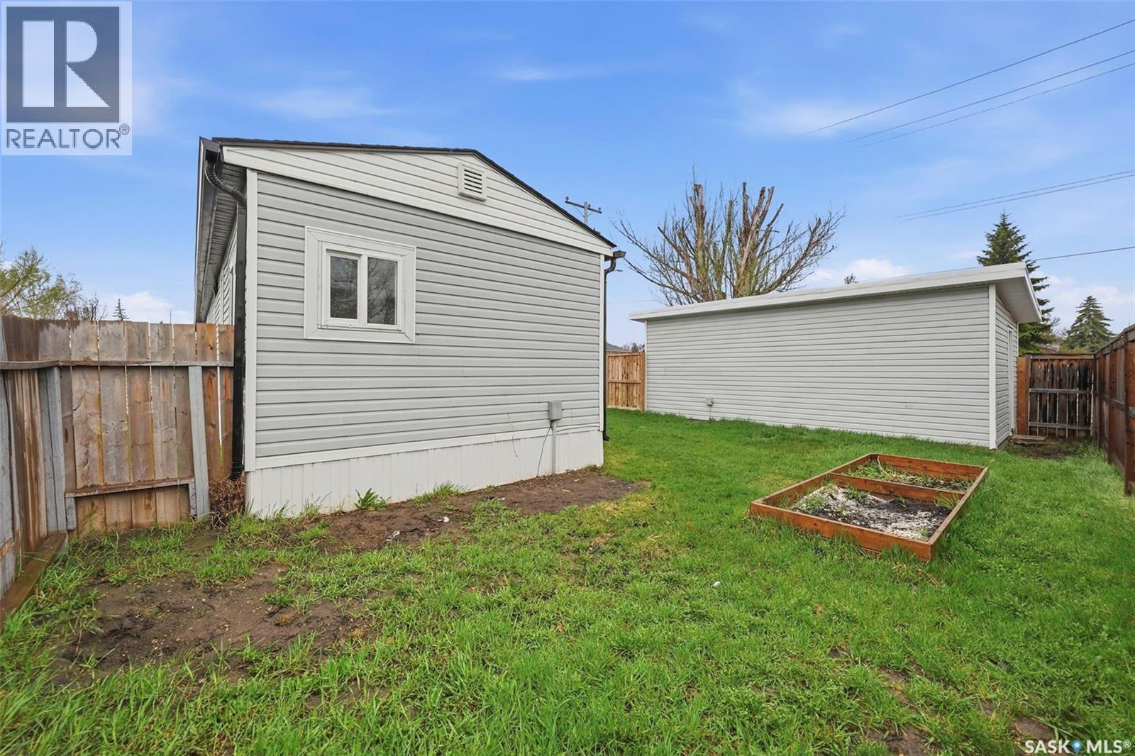 2 219 Grant STREET - 23
