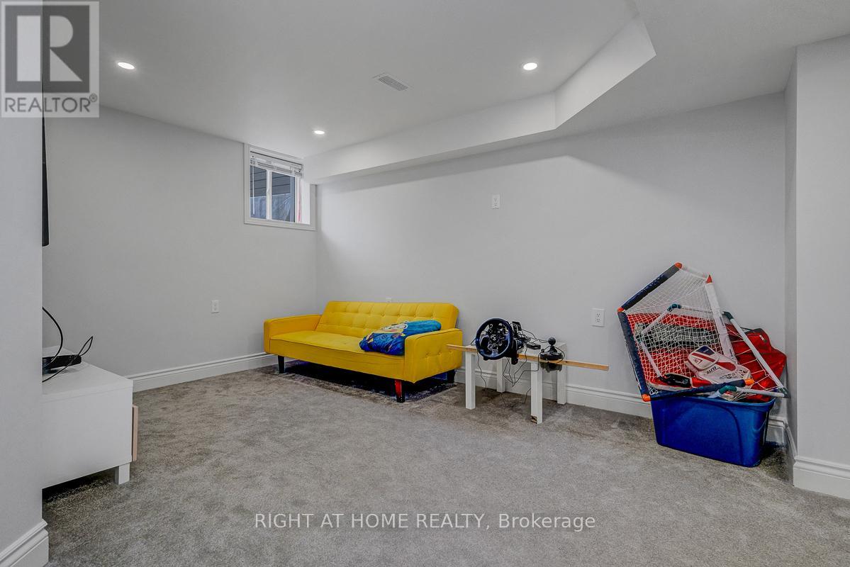 771 DEVARIO CRESCENT - 29