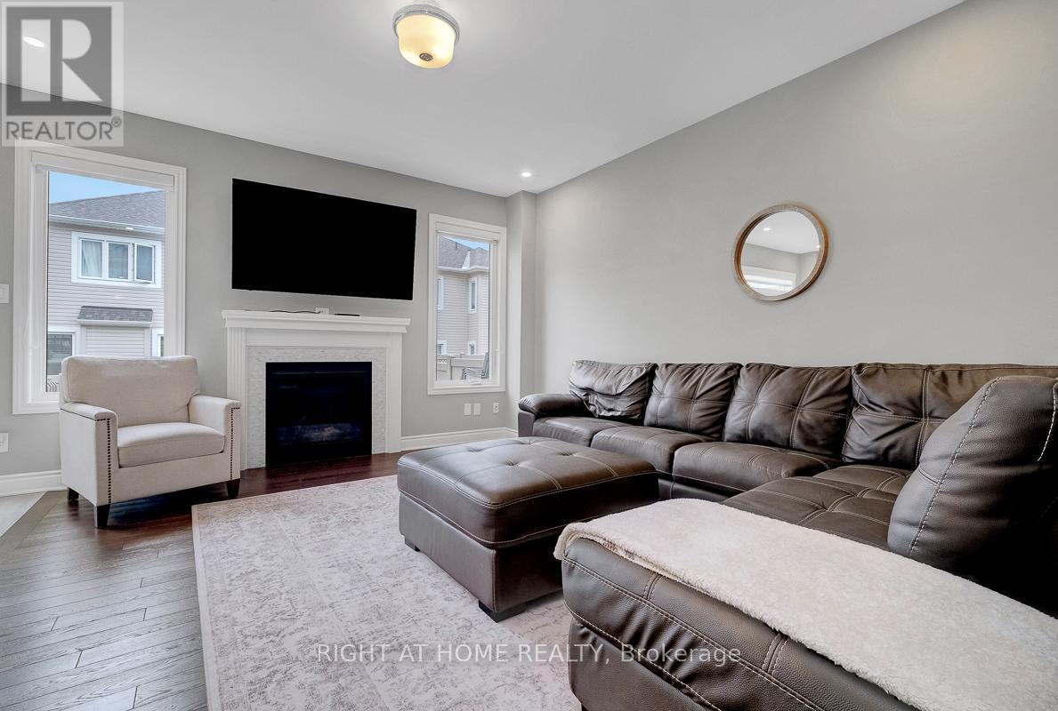 771 DEVARIO CRESCENT - 8