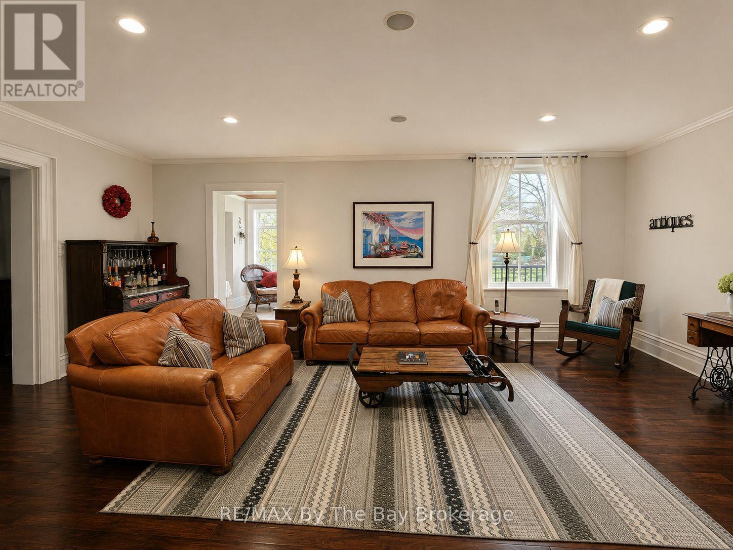 214 ELM STREET - 16