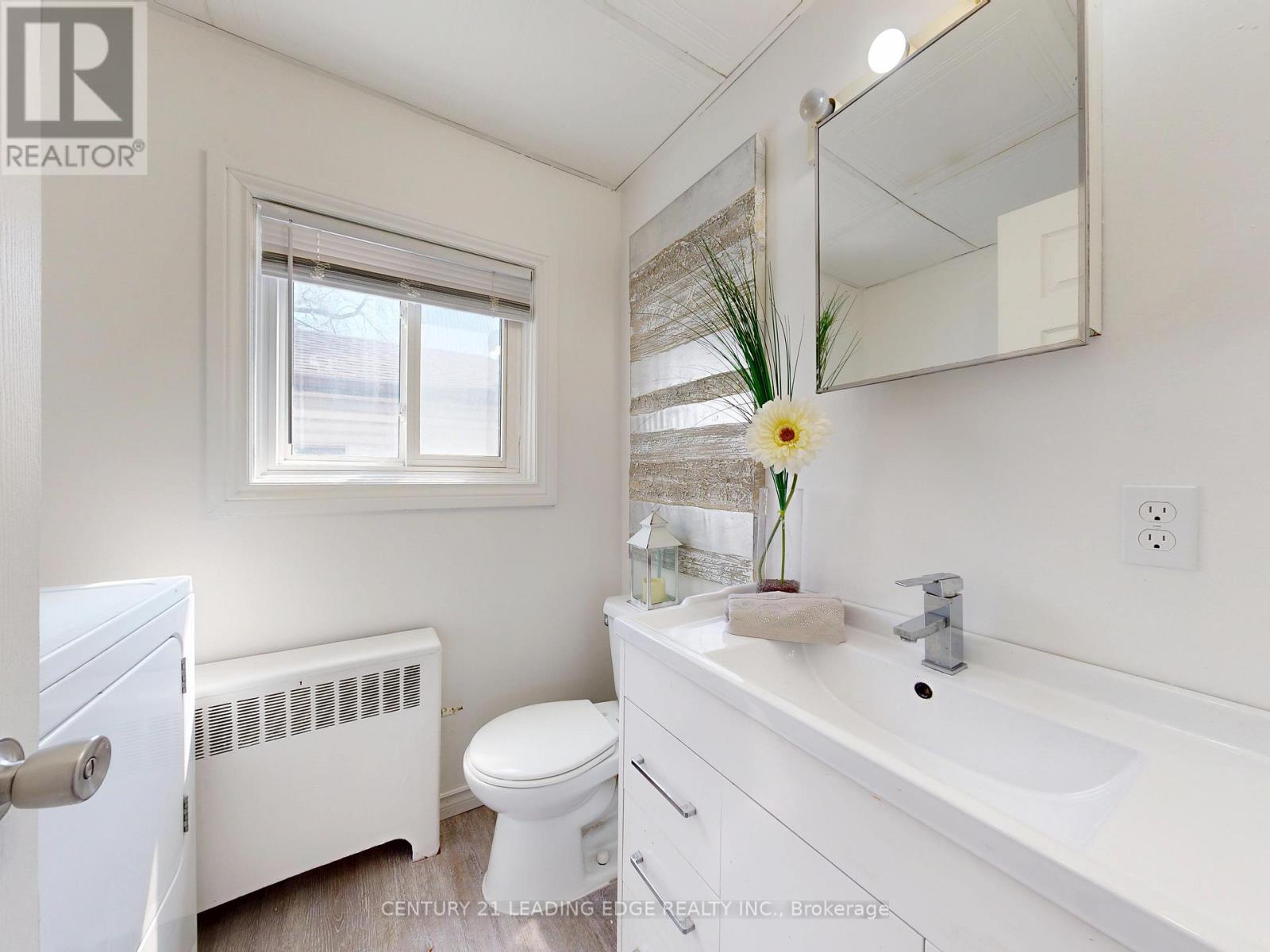 751 GIFFORD STREET - 23