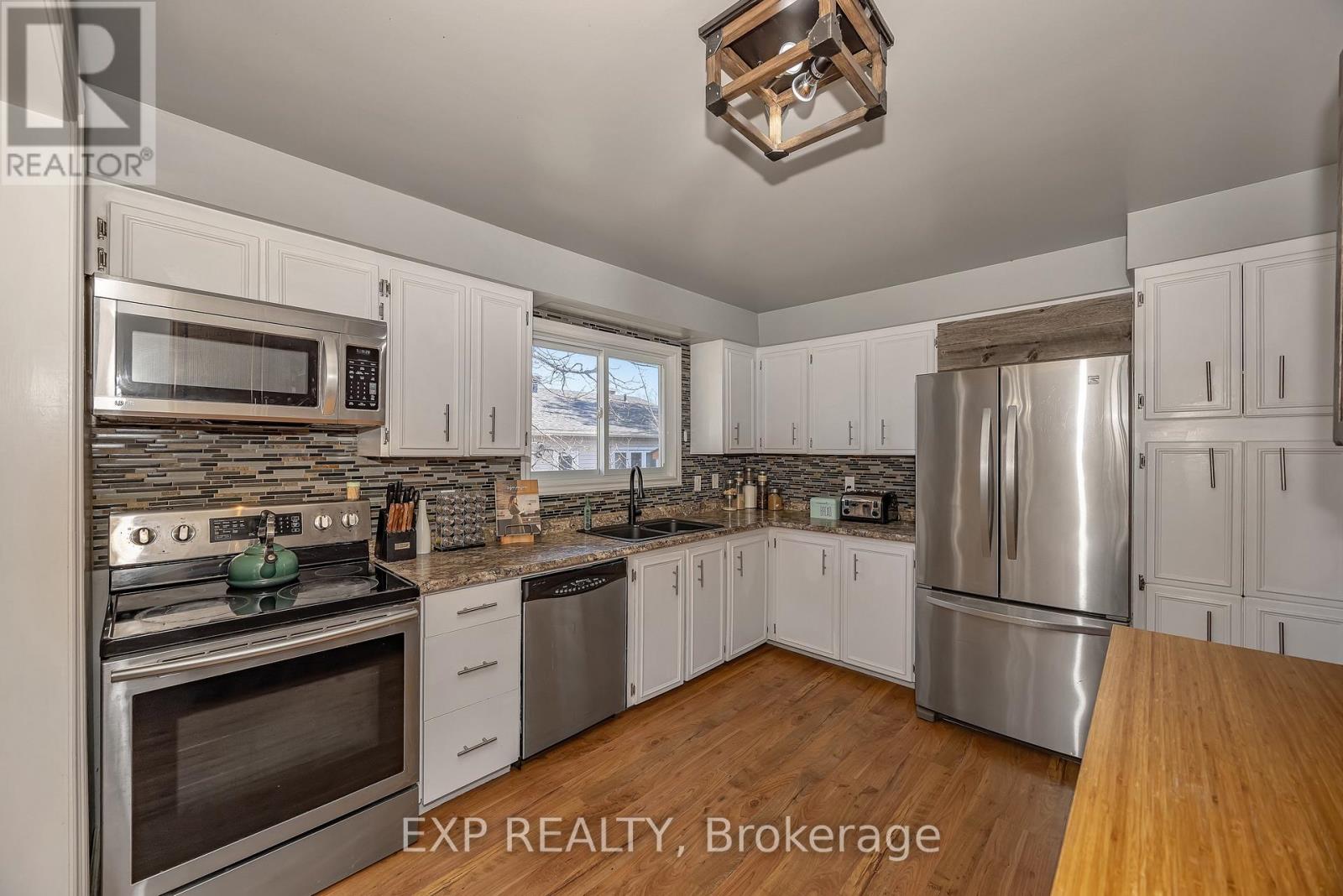 46 NELSON STREET W - 11