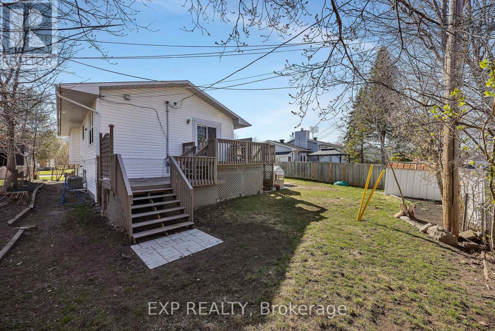 46 NELSON STREET W - 43