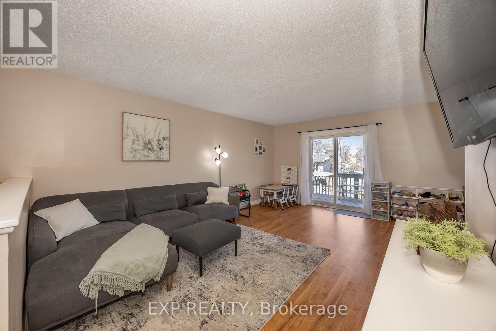 46 NELSON STREET W - 7