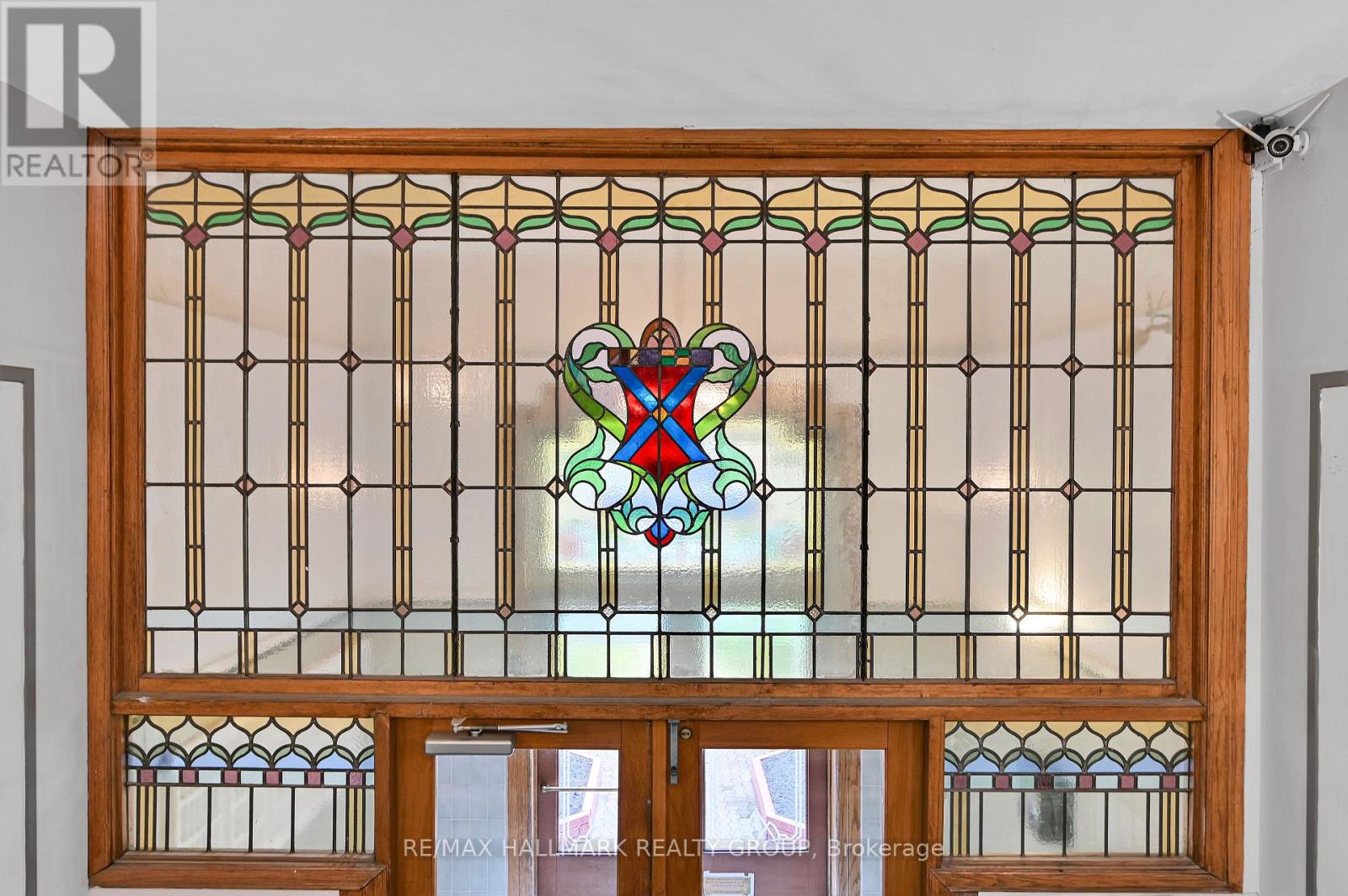 61 CARTIER STREET - 11