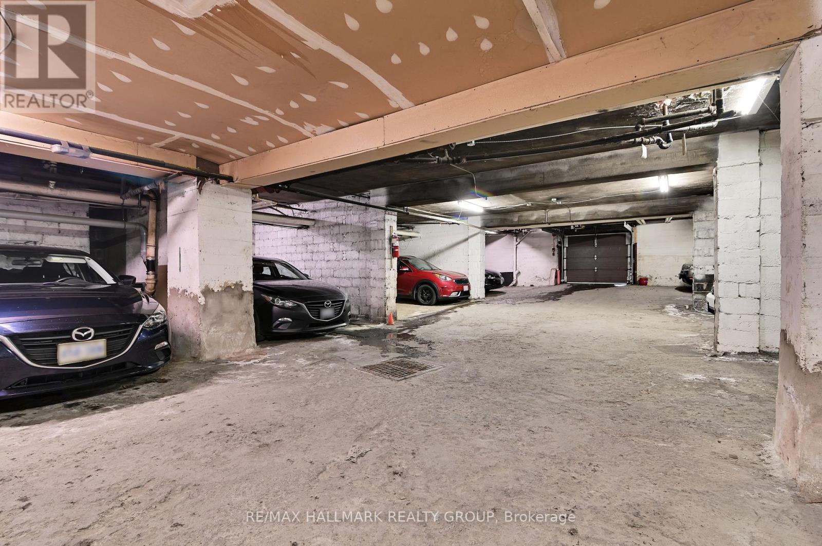 61 CARTIER STREET - 25